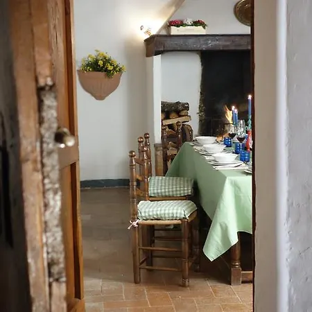 カントリーハウス Fattoria Casa Sola バルベリーノ・ヴァル・デルサ